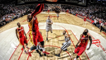 开云电竞赛事-快船队客场击败对手 信心大增冲击季后赛，快船队的比赛