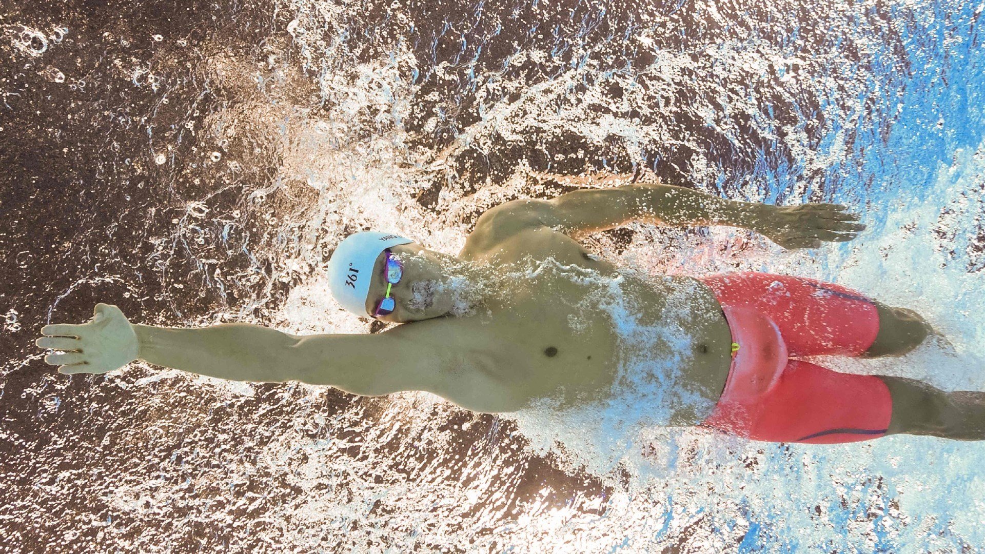 新晋冠军诞生,惊险逆袭成就传奇!,新的冠军诞生了